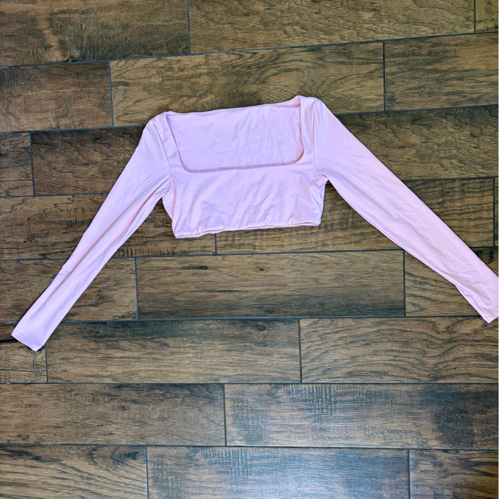 Light Pink Long Sleeve Gym Crop Top